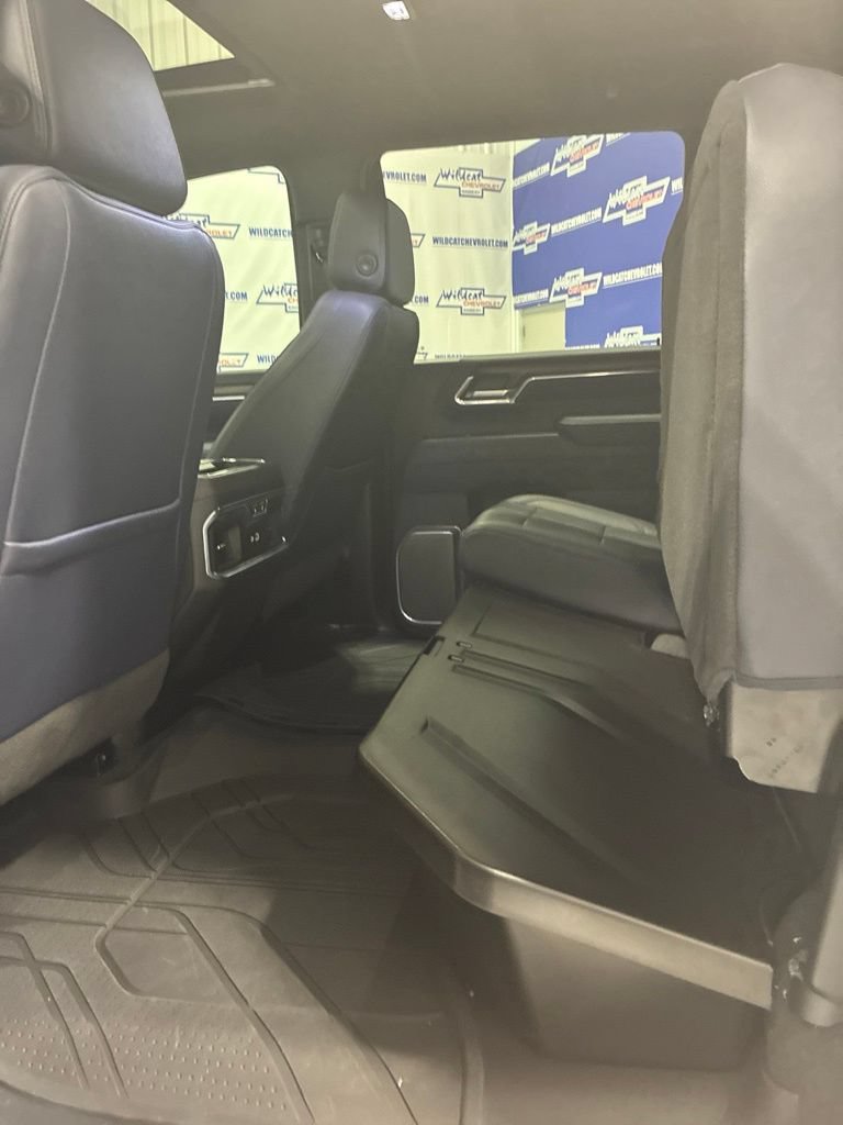 2025 Chevrolet Silverado 3500HD High Country - Photo 43