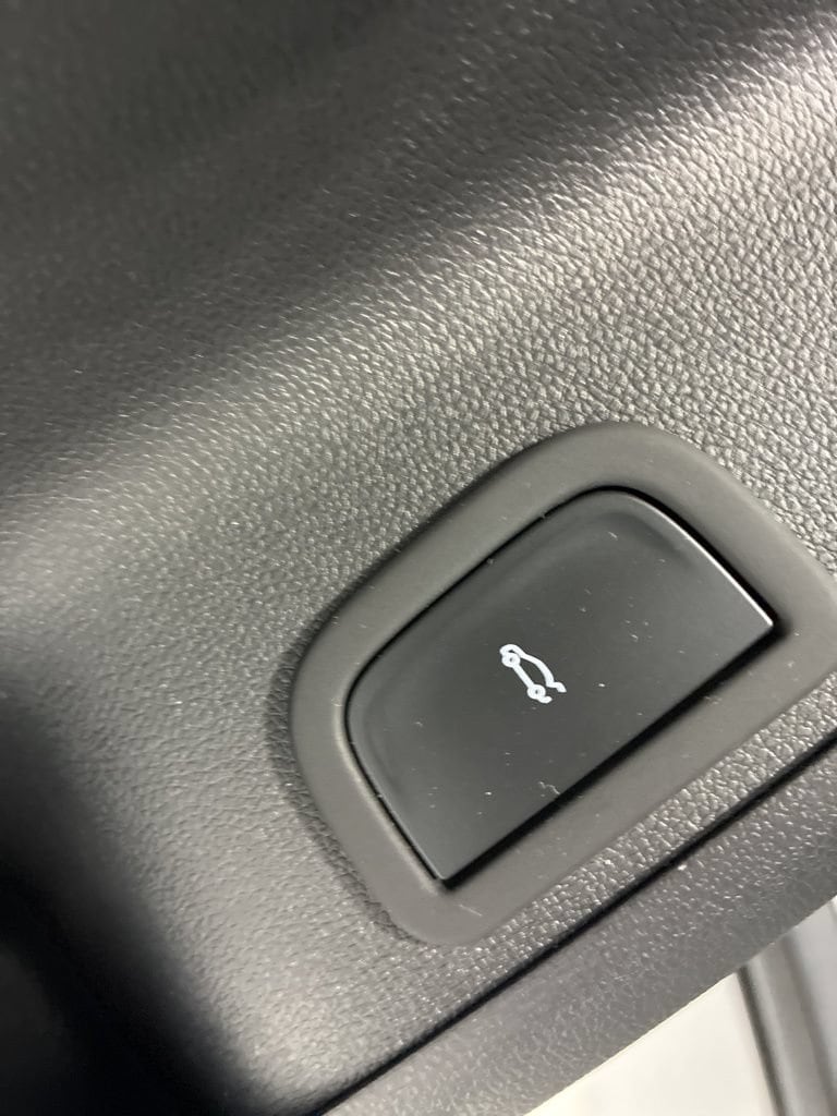 2026 Chevrolet Traverse LT - Photo 17