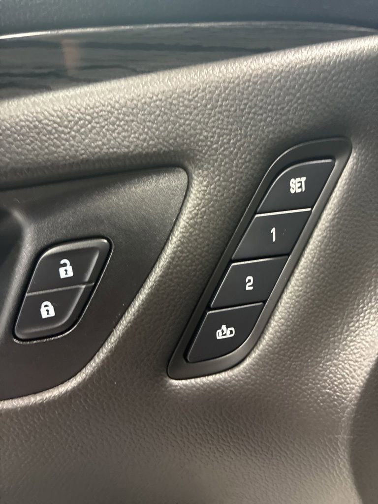 2017 Buick Envision Essence - Photo 21