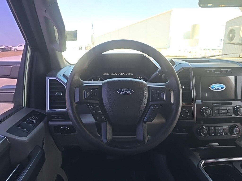 2022 Ford F-250 photo 2