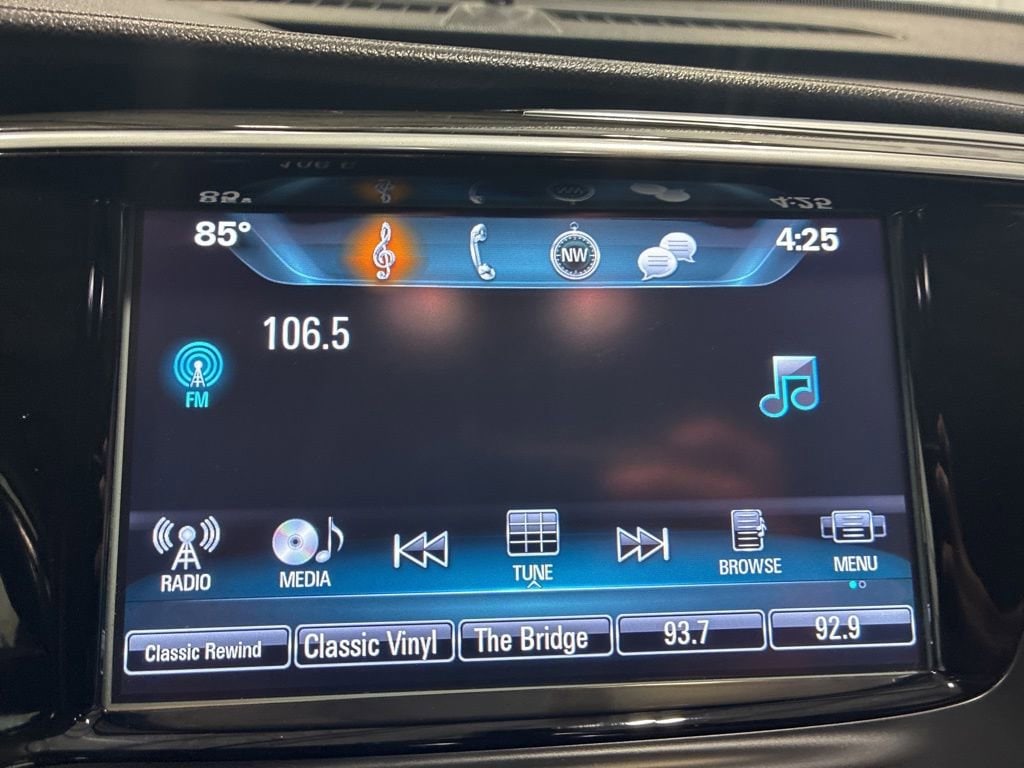 2017 Buick Envision Essence - Photo 27