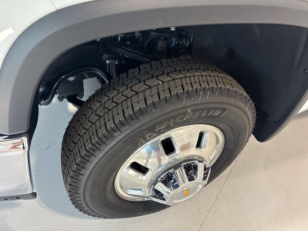 2026 Chevrolet Silverado 3500 HD LT - Photo 14