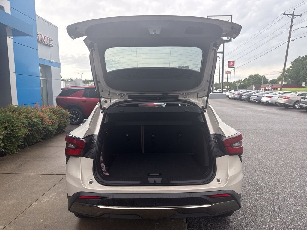 2026 Chevrolet Trax Activ - Photo 7