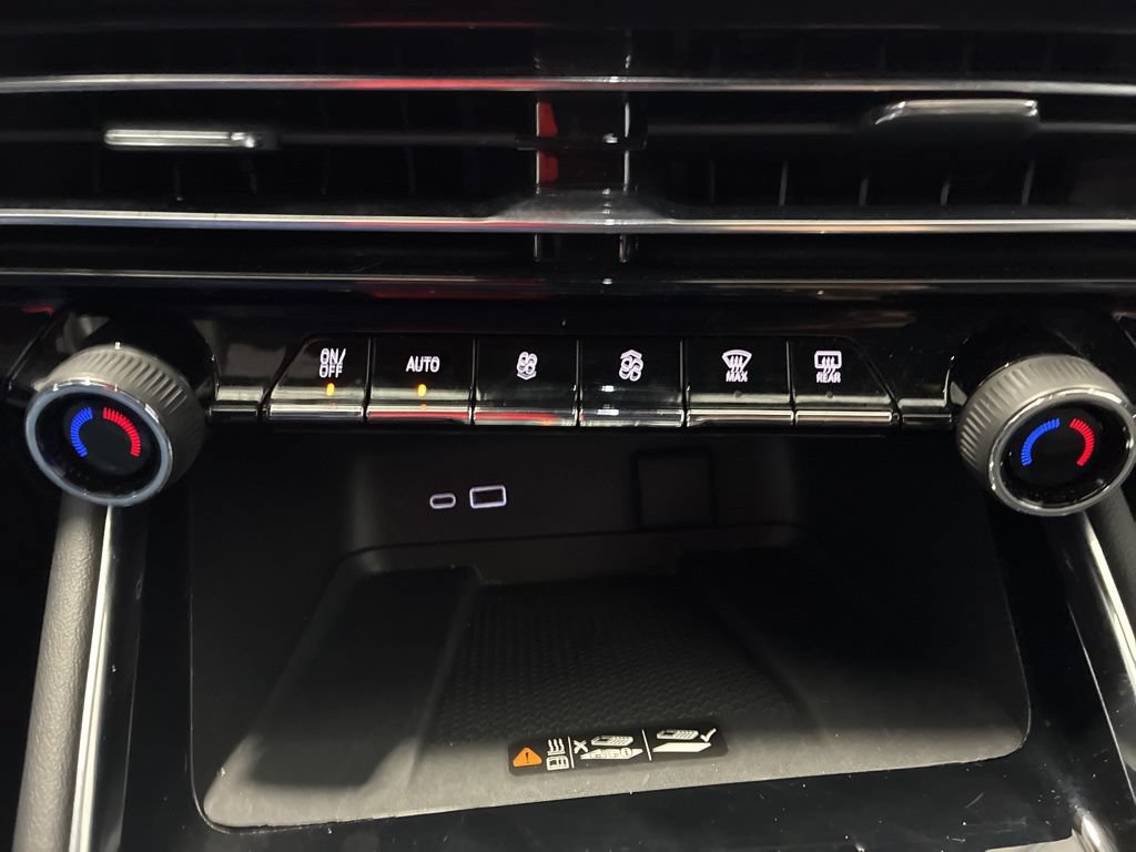 2026 Chevrolet Traverse LT - Photo 25