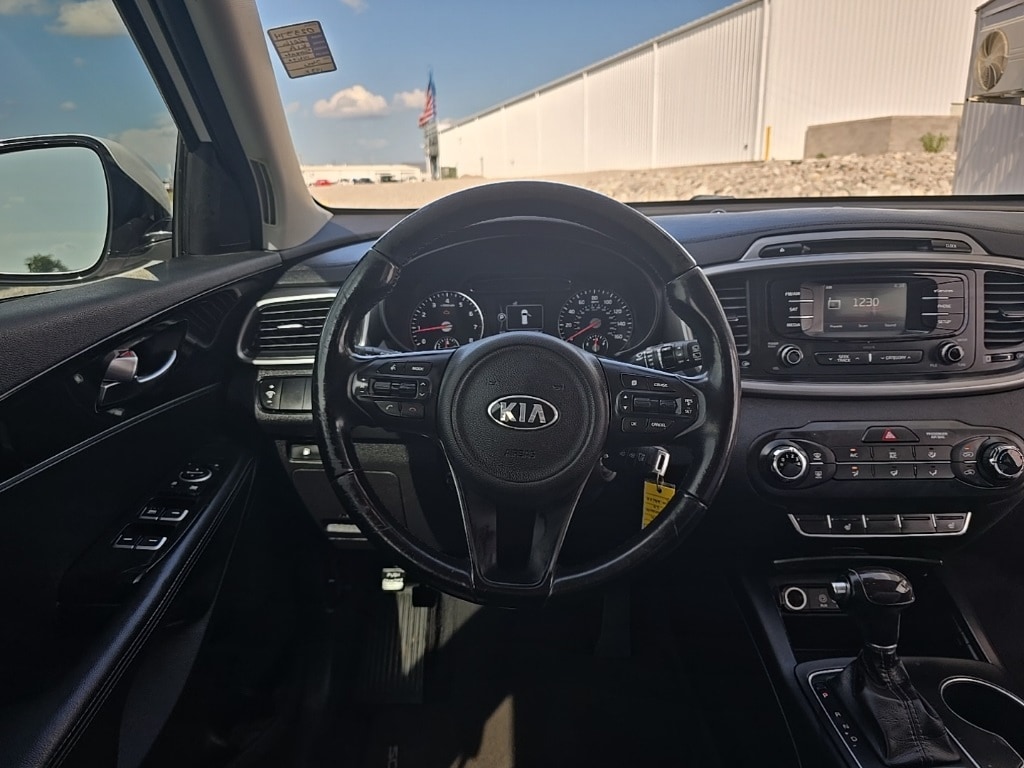 Used 2016 Kia Sorento LX with VIN 5XYPG4A32GG023374 for sale in Cadiz, KY