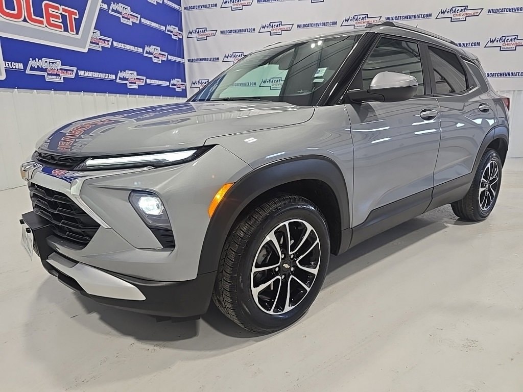 Used 2025 Chevrolet Trailblazer LT SUV