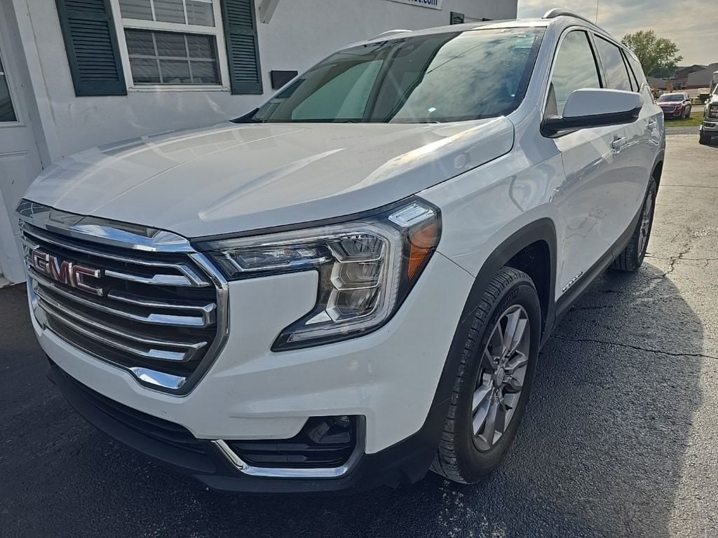 Used 2024 GMC Terrain SLT SUV