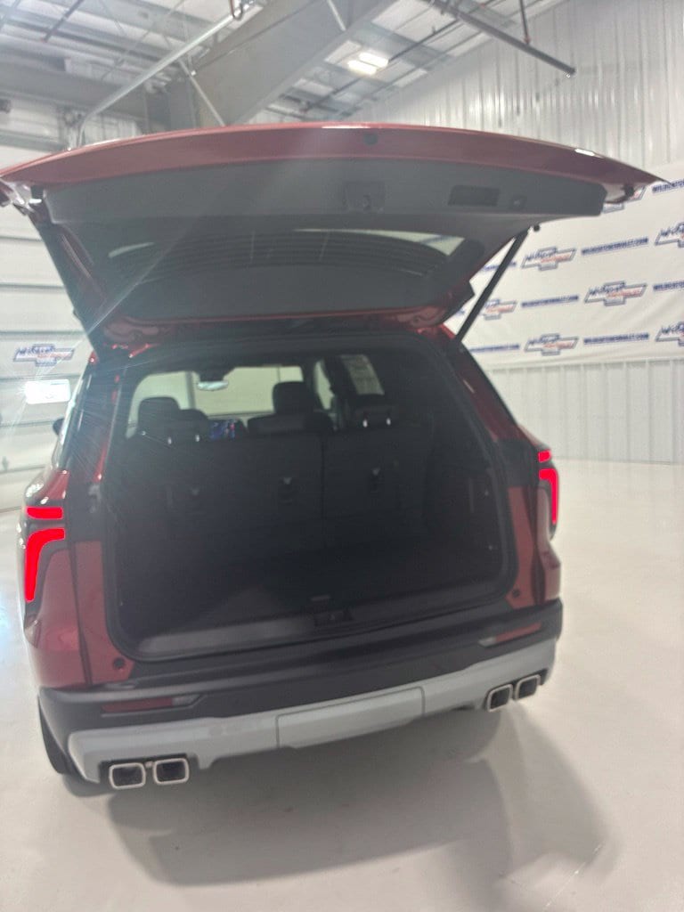 2027 Chevrolet Traverse LT - Photo 41