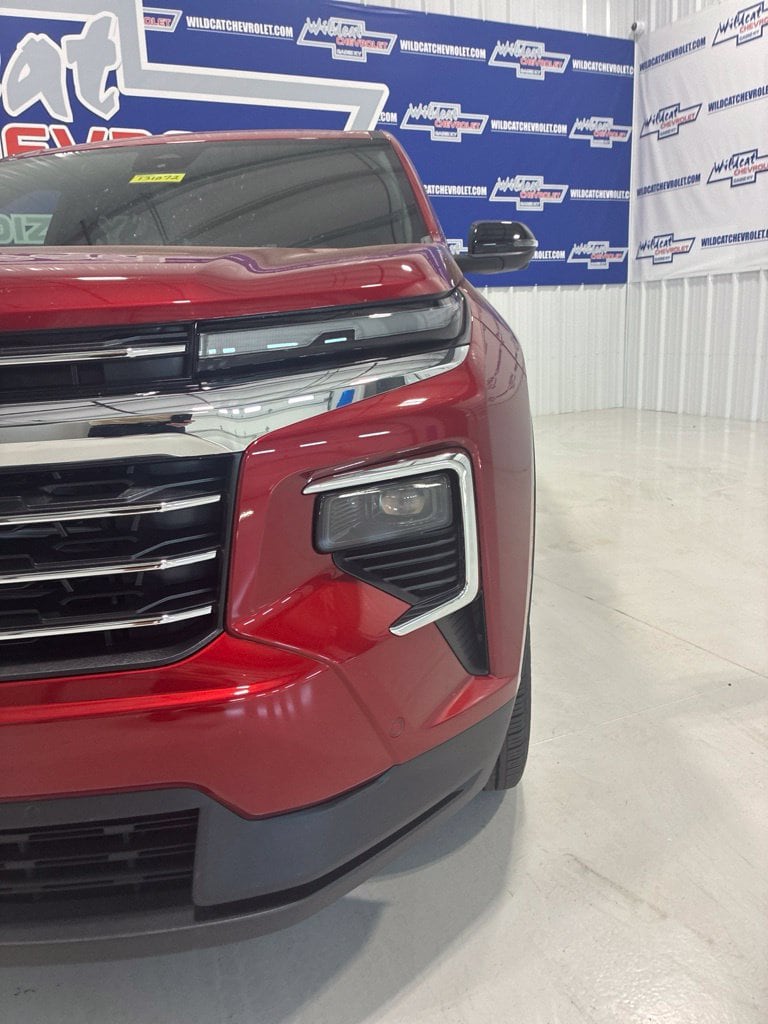 2027 Chevrolet Traverse LT - Photo 10