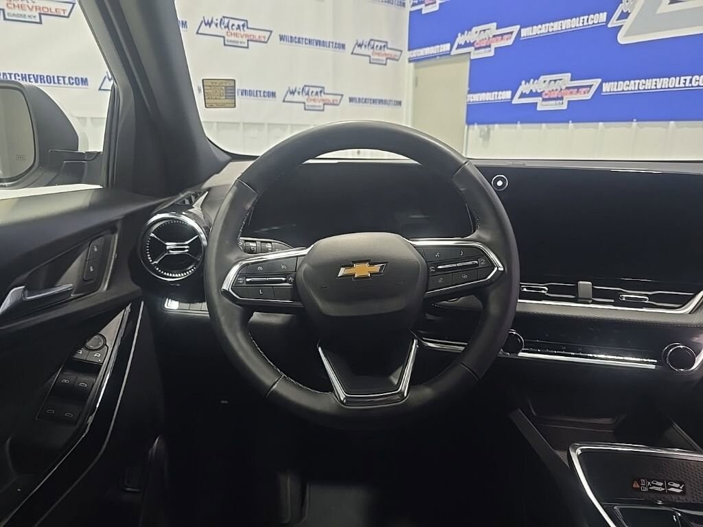 Used 2025 Chevrolet Equinox LT SUV