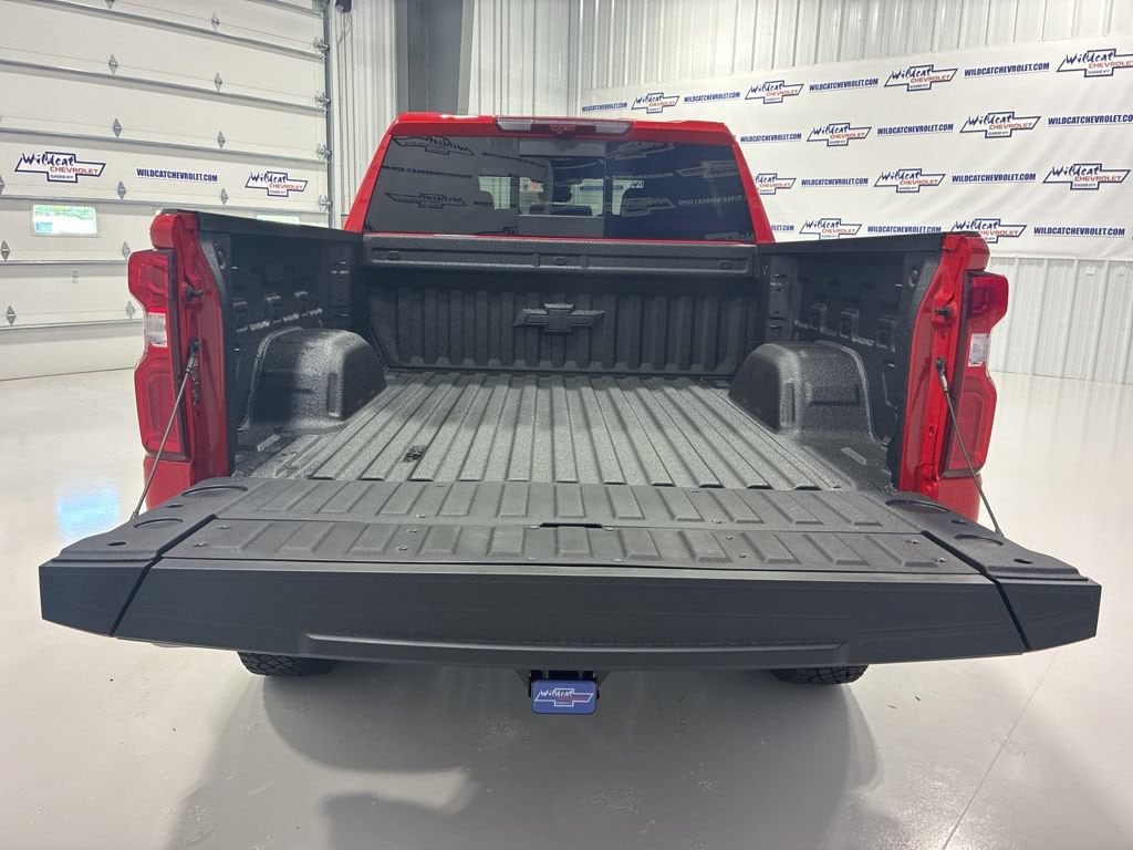 2026 Chevrolet Silverado 1500 ZR2 - Photo 9