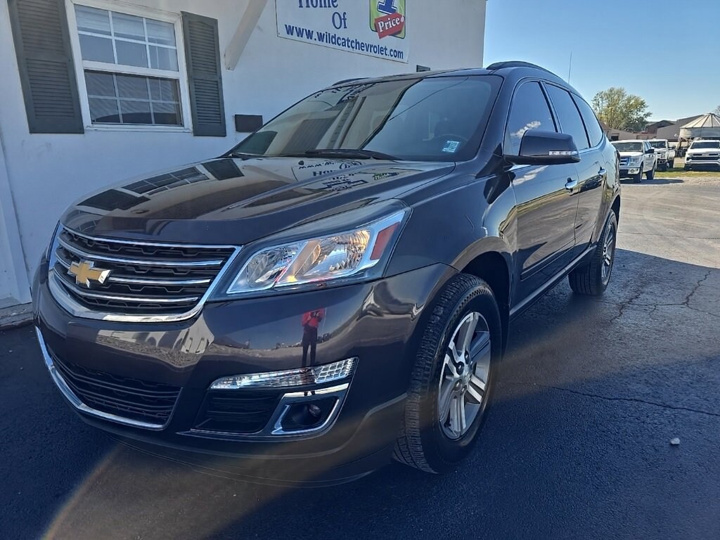 Used 2017 Chevrolet Traverse LT SUV