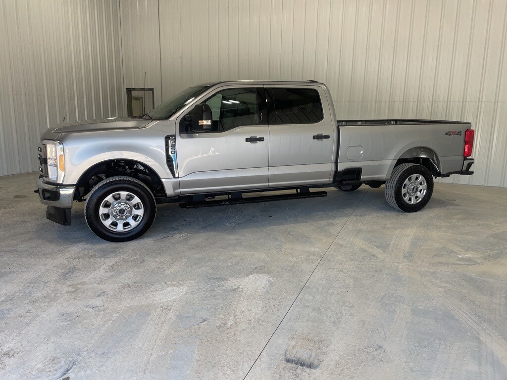 2024 Ford F-250 photo 3