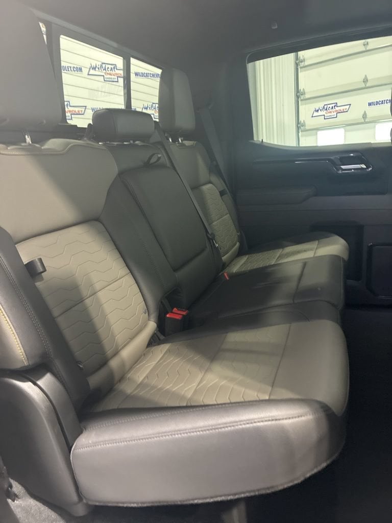 2023 Chevrolet Silverado 1500 ZR2 - Photo 44