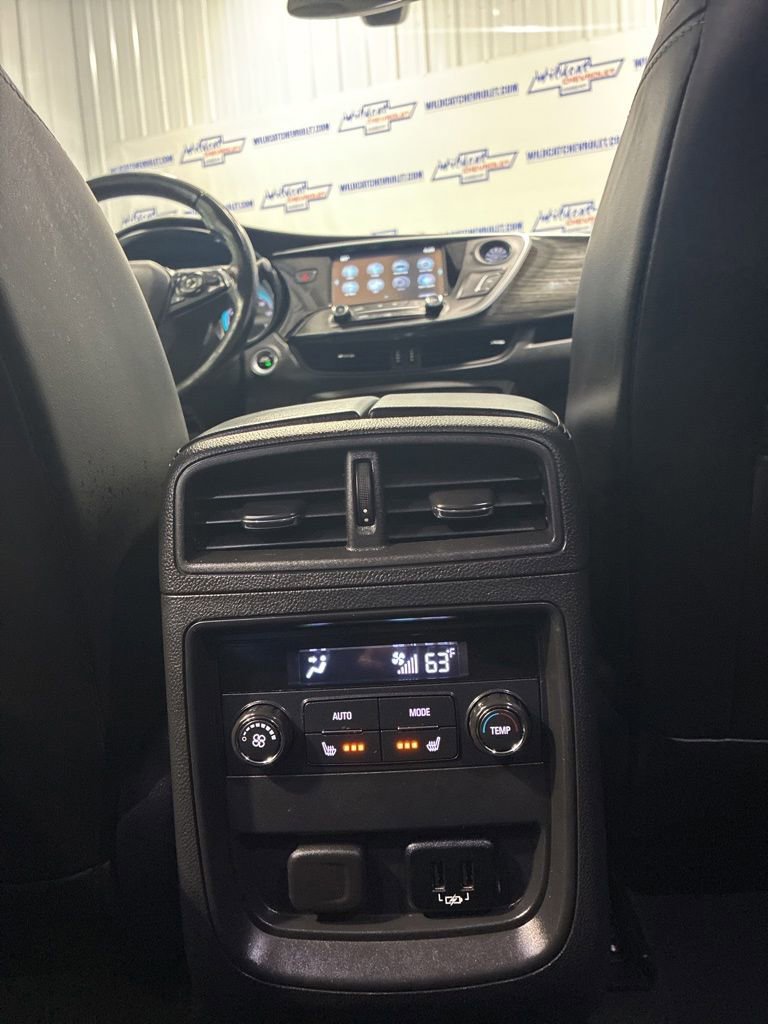 2017 Buick Envision Essence - Photo 36