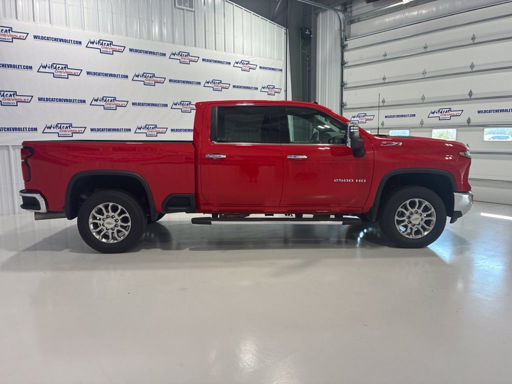 2024 Chevrolet Silverado 2500HD LTZ - Photo 10
