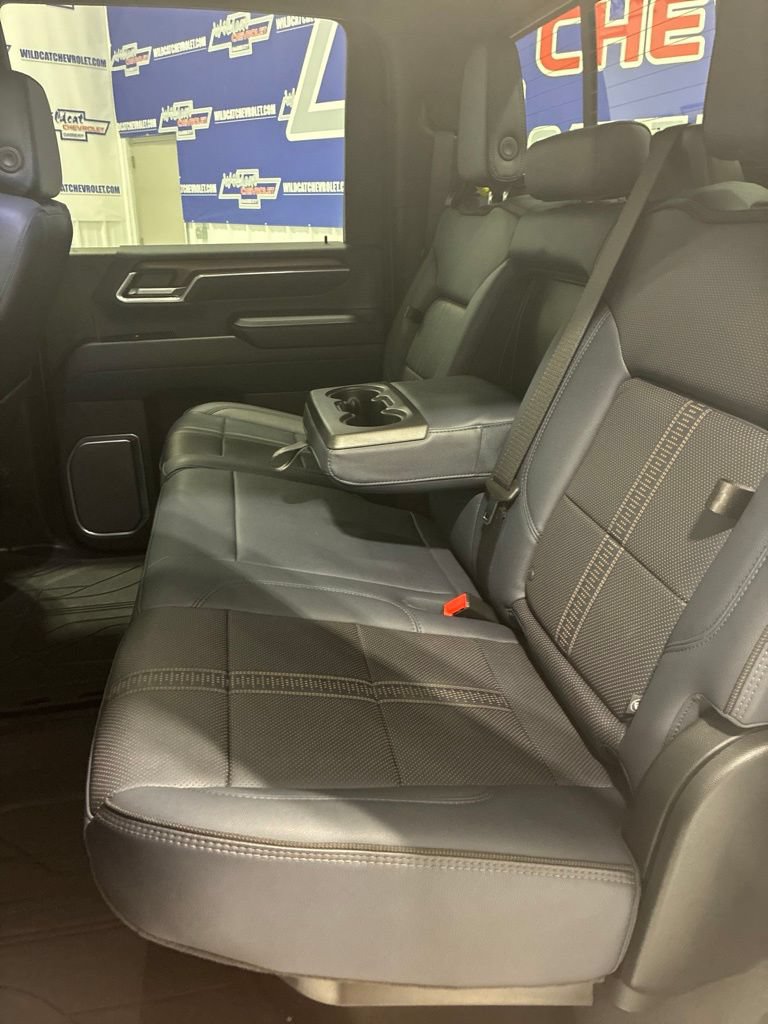 2025 Chevrolet Silverado 3500HD High Country - Photo 41