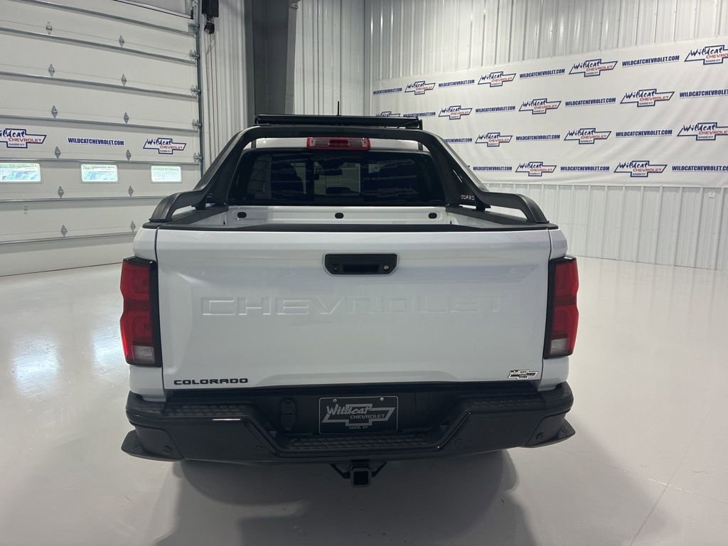 2025 Chevrolet Colorado Z71 - Photo 6