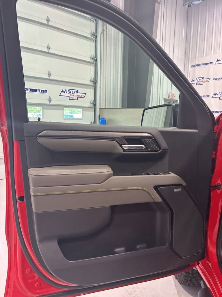 2026 Chevrolet Silverado 1500 ZR2 - Photo 25