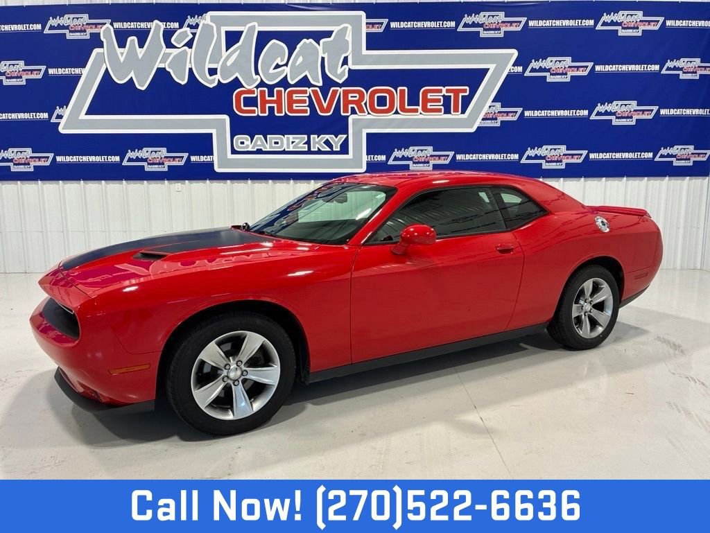 2019 Dodge Challenger SXT Auto's photo