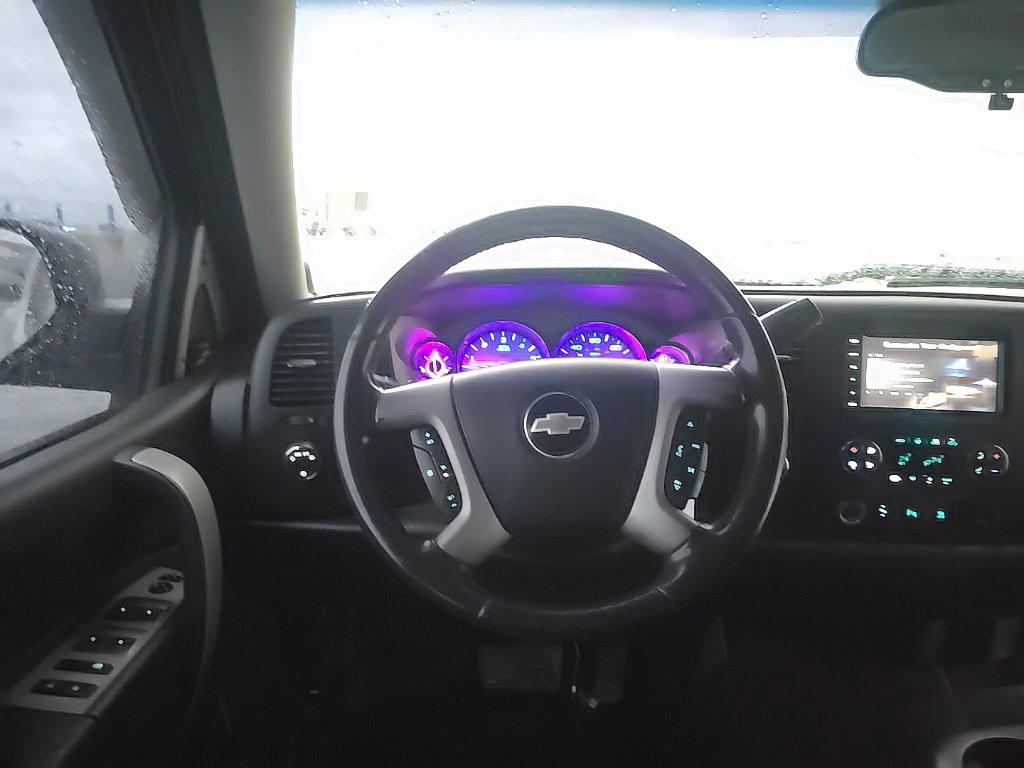 Used 2011 Chevrolet Silverado 1500 LT with VIN 3GCPKSE33BG101331 for sale in Cadiz, KY