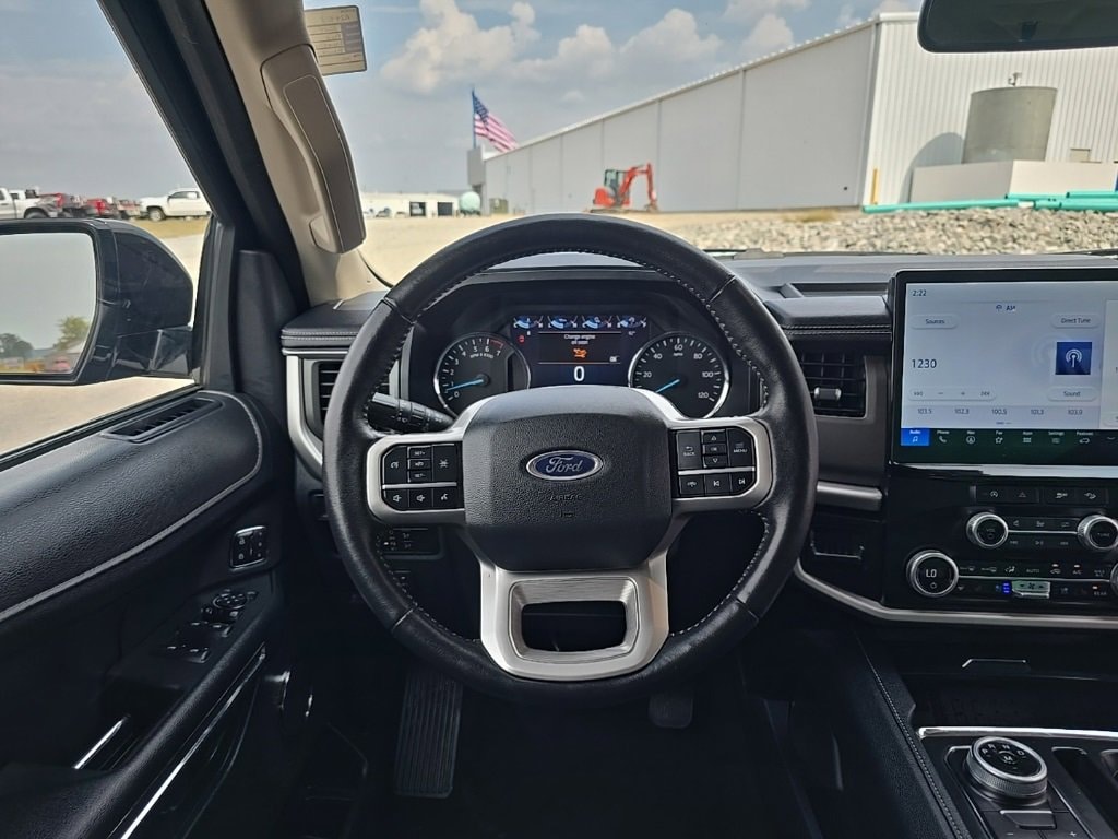 Used 2024 Ford Expedition Max XLT SUV
