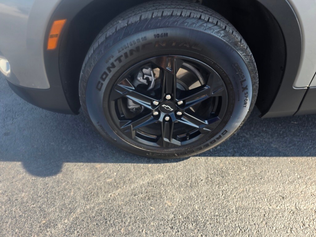 2023 Chevrolet Blazer 2LT photo 2