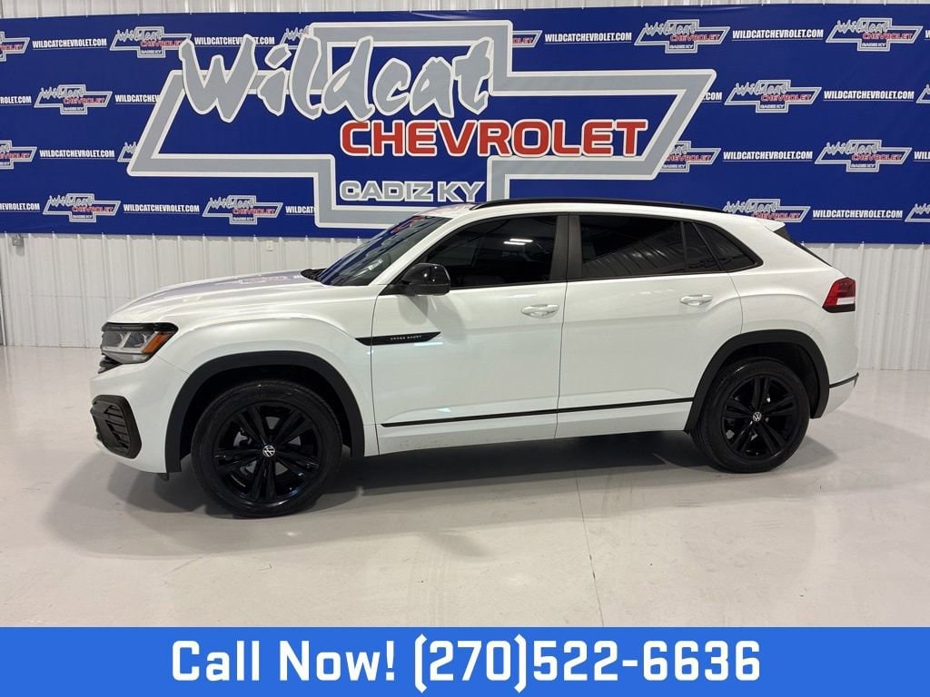 2023 Volkswagen Atlas Cross Sport 2.0T SEL R-Line Black 4MOTION's photo