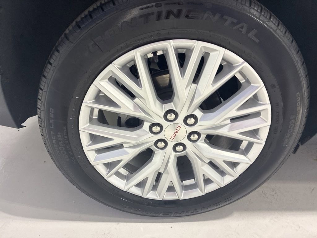 Used 2026 GMC Acadia Elevation SUV