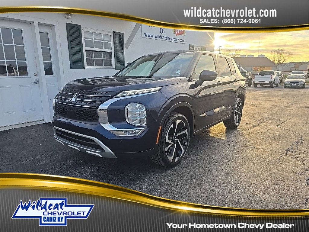 2024 Mitsubishi Outlander SE's photo