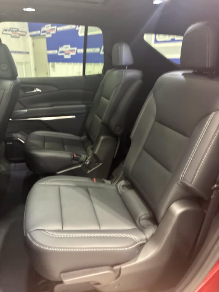 2027 Chevrolet Traverse LT - Photo 37