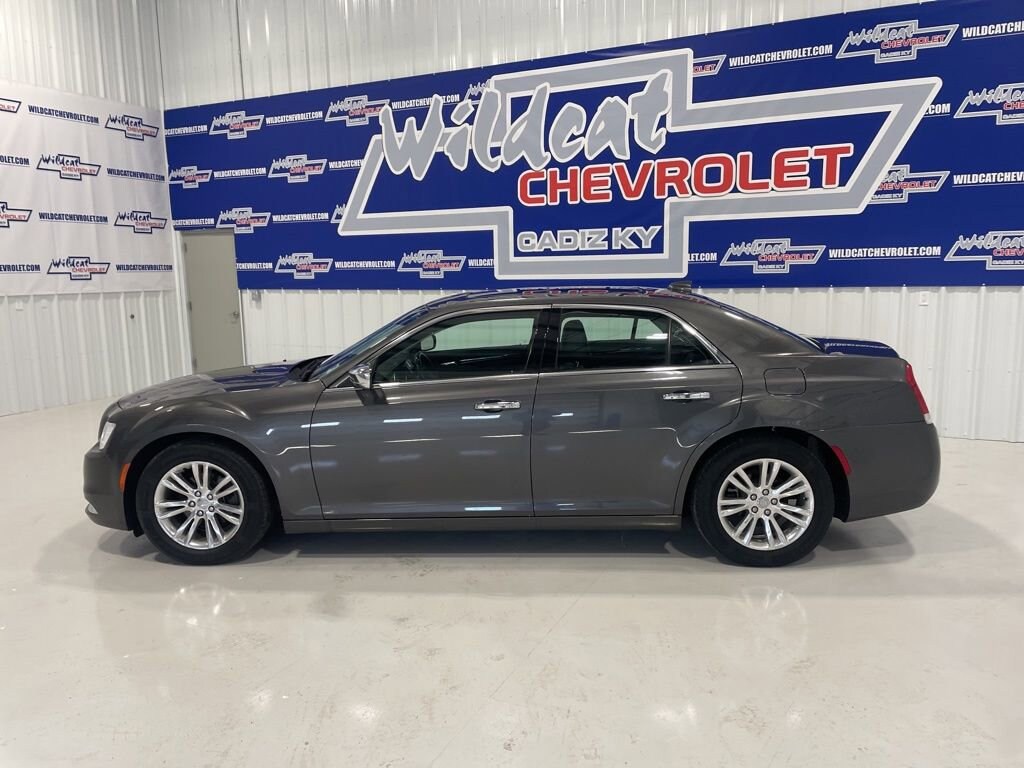 Used 2017 Chrysler 300 300C