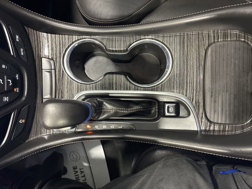 2017 Buick Envision Essence - Photo 31