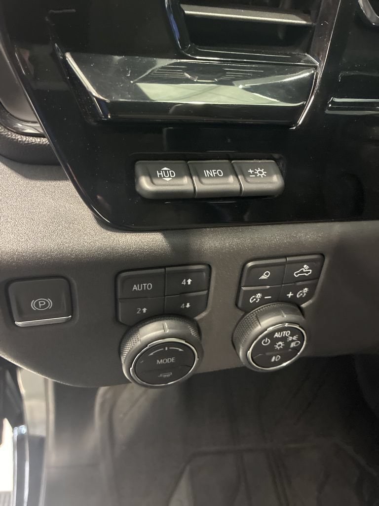 2023 Chevrolet Silverado 1500 ZR2 - Photo 20