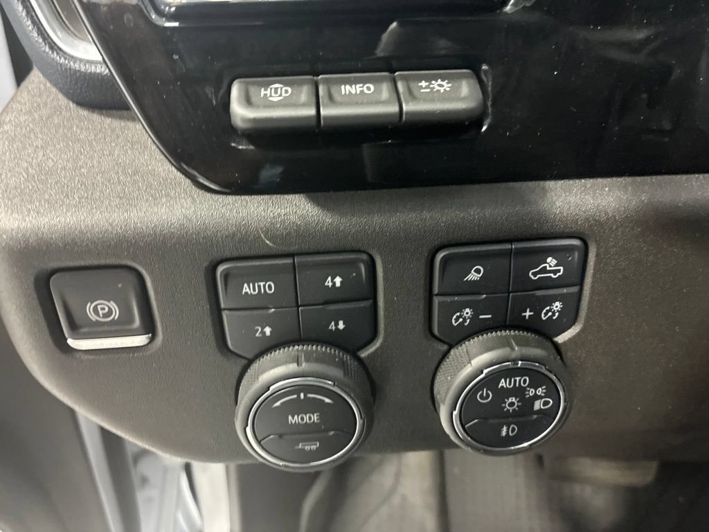 2025 Chevrolet Silverado 3500HD High Country - Photo 24