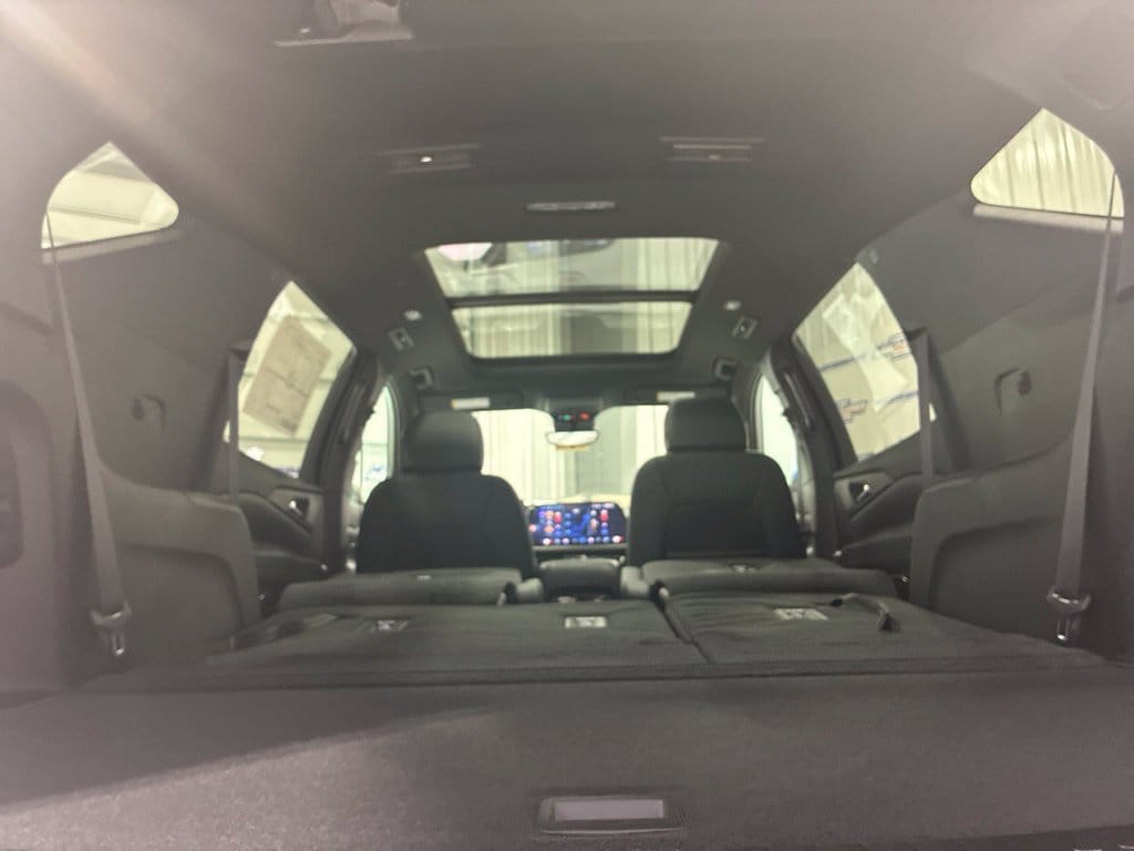 2027 Chevrolet Traverse LT - Photo 42