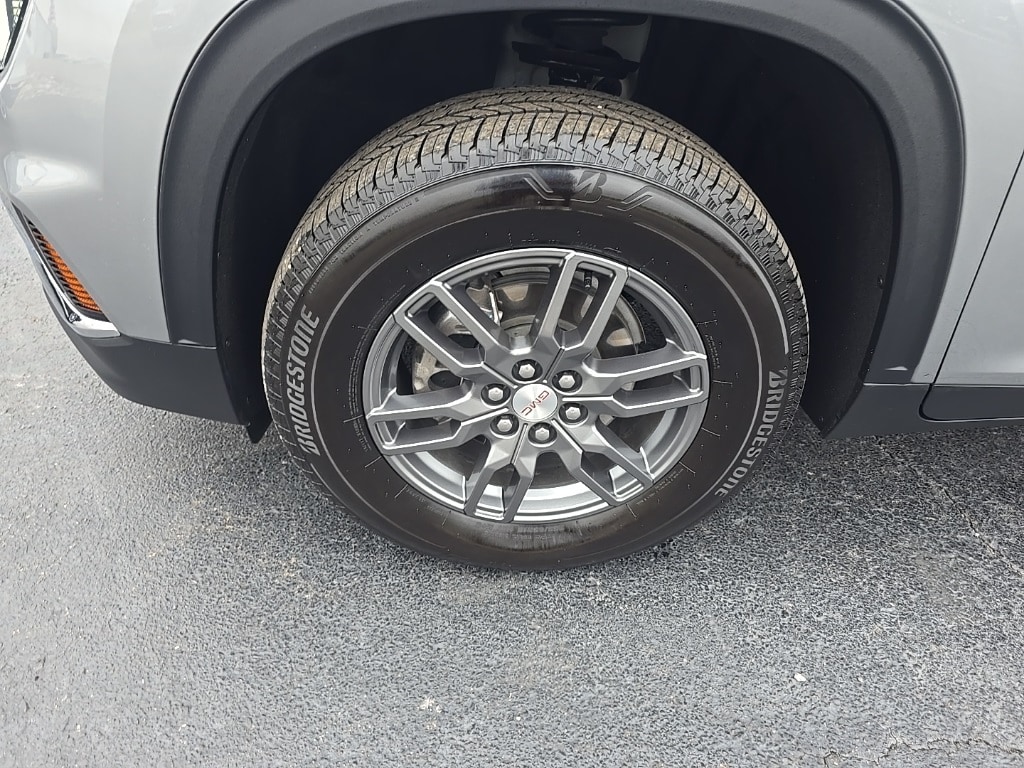 Used 2025 GMC Acadia Elevation SUV