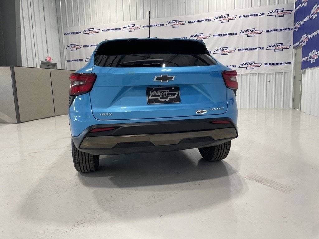 Used 2025 Chevrolet Trax Activ SUV