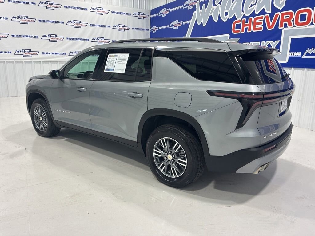 Used 2026 Chevrolet Traverse LT SUV
