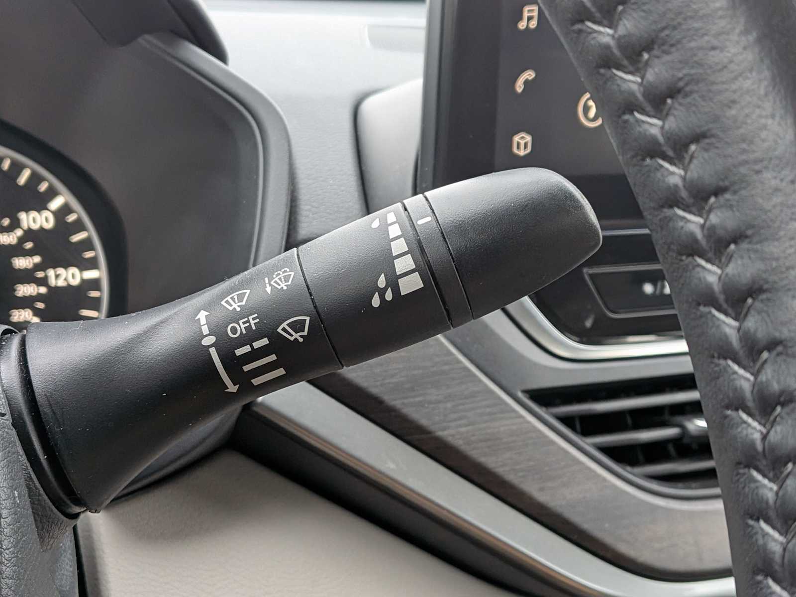 Thumbnail: 2023 Nissan Altima - 25