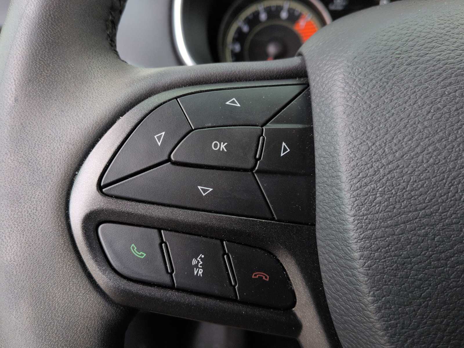 Thumbnail: 2021 Jeep Cherokee - 23