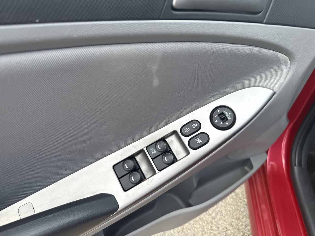 2015 Hyundai Accent GLS 17