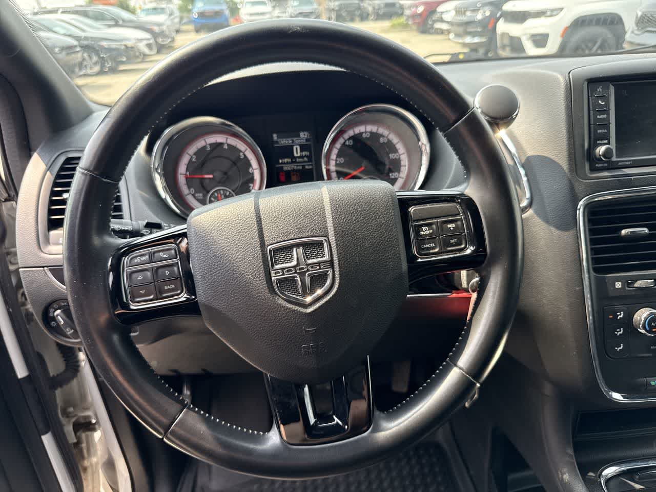 Thumbnail: 2019 Dodge Grand Caravan - 23