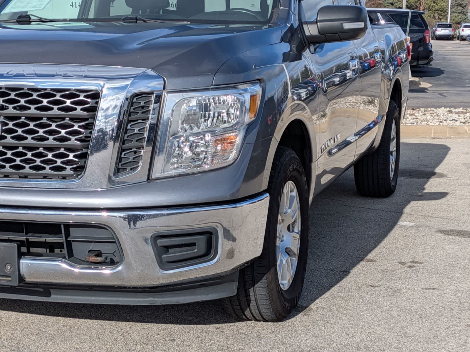 Thumbnail: 2018 Nissan Titan - 10