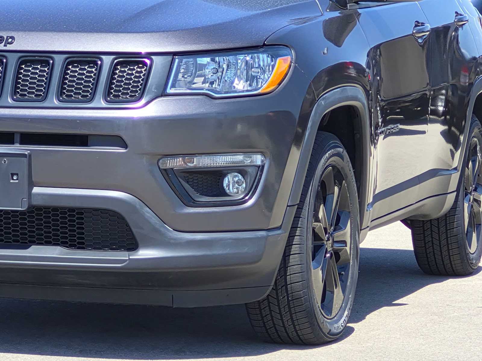 Thumbnail: 2019 Jeep Compass - 10