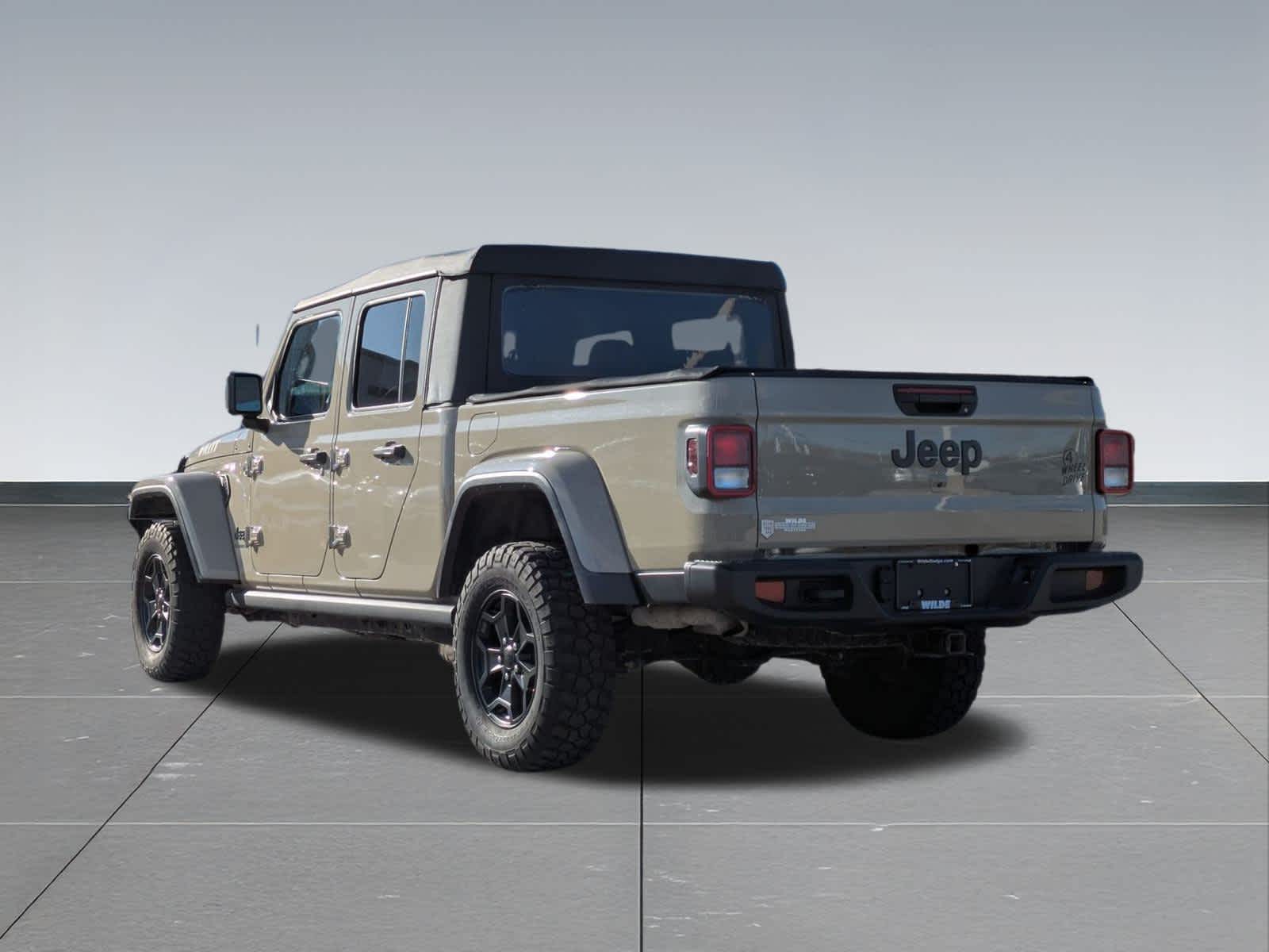 Thumbnail: 2022 Jeep Gladiator - 4