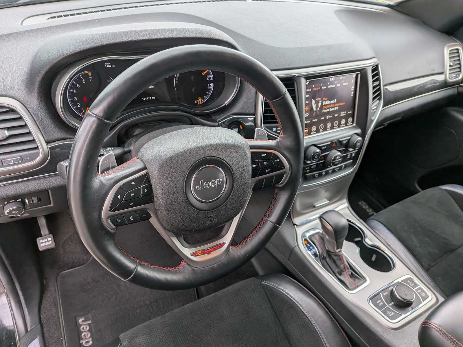 Thumbnail: 2018 Jeep Grand Cherokee - 14
