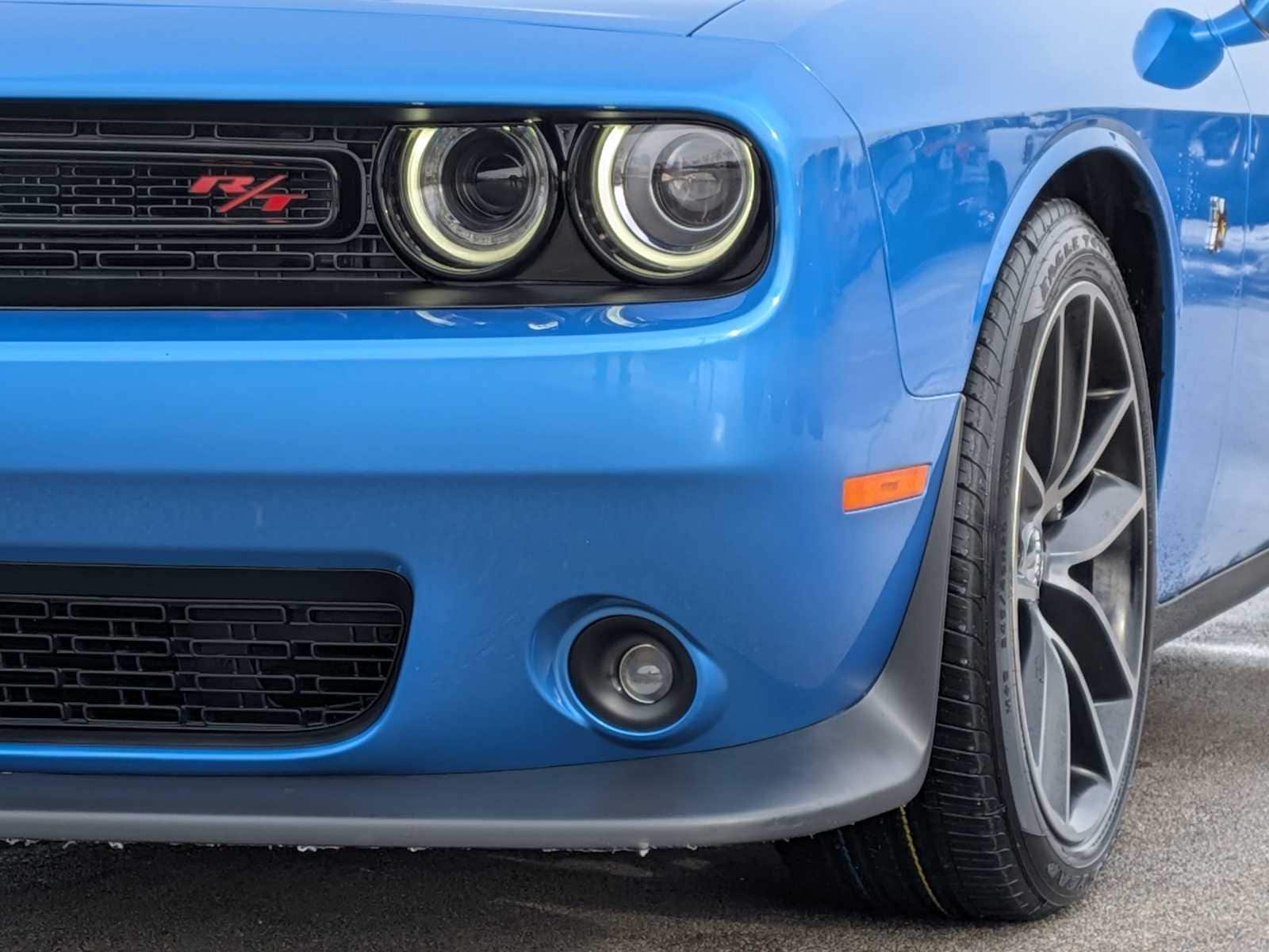 Thumbnail: 2016 Dodge Challenger - 10