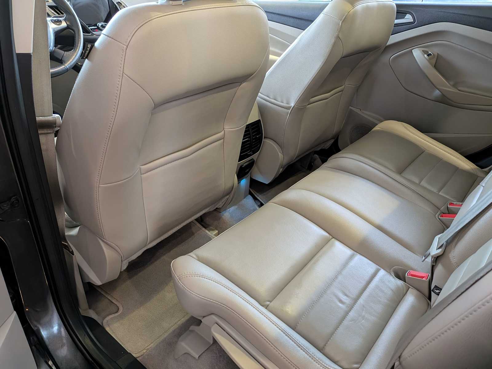 Thumbnail: 2016 Ford Escape - 17