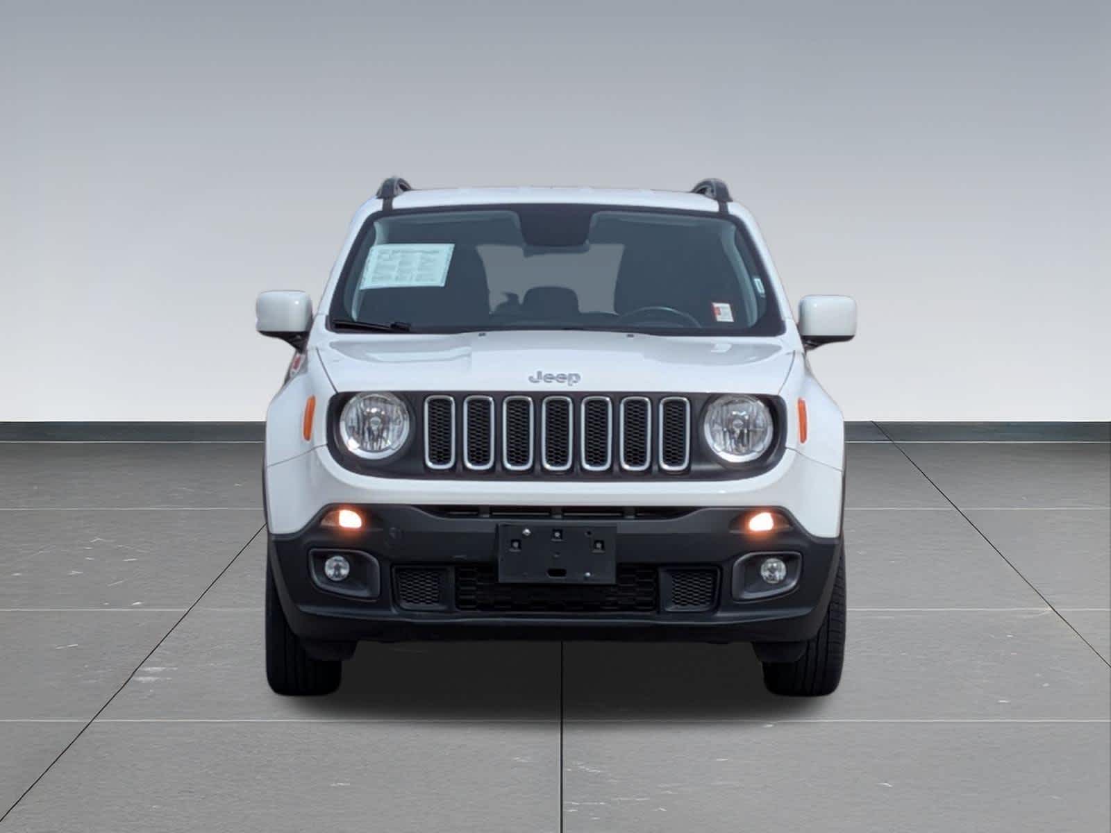 Thumbnail: 2018 Jeep Renegade - 8